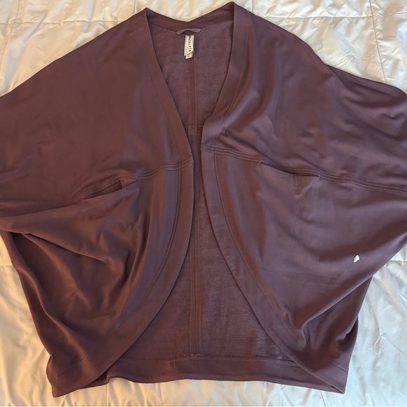 Athleta Cocoon Wrap Volcanic Violet - Picture 4 of 4